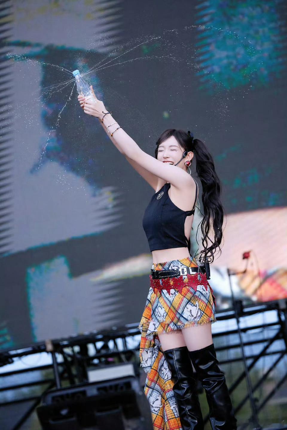 程潇直拍音乐节的神好吗🥺 ​​​