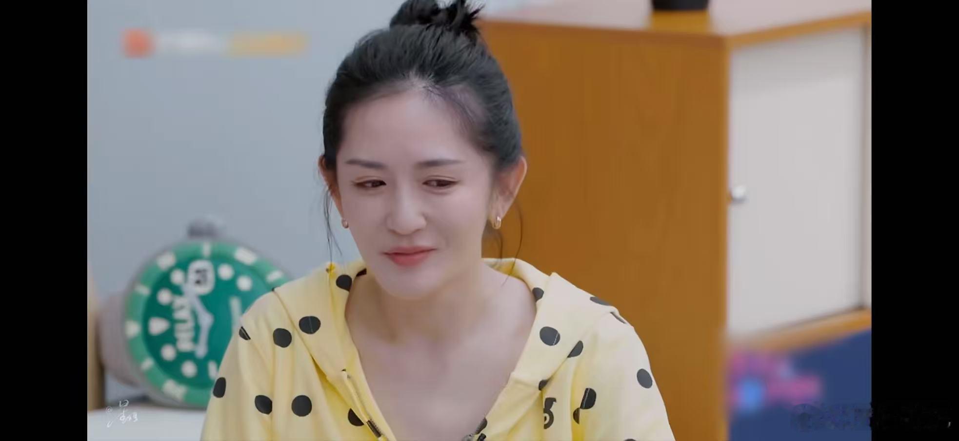 宋丹丹关心李小冉李小冉王濛窝囊担当初舞台就为李小冉揪心，看到她绽放又真心高兴，宋