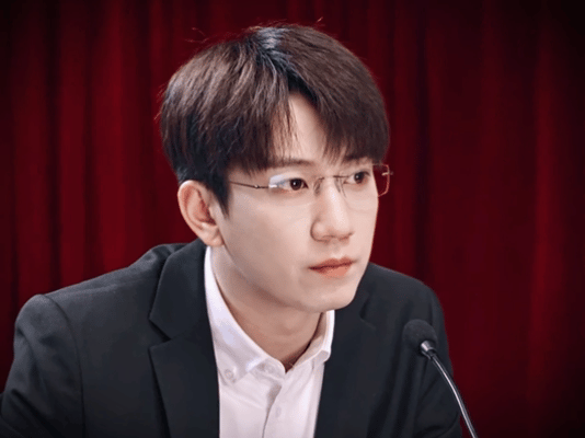 王子奇生逢其时口碑生逢其时没有套路化的男主光环，王子奇演绎的曹信会犹豫会退缩，会
