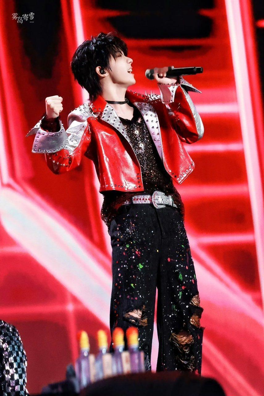 马嘉祺卷毛狼尾look马嘉祺大连演唱会卷毛 马嘉祺大连演唱会卷毛狼尾look🈶