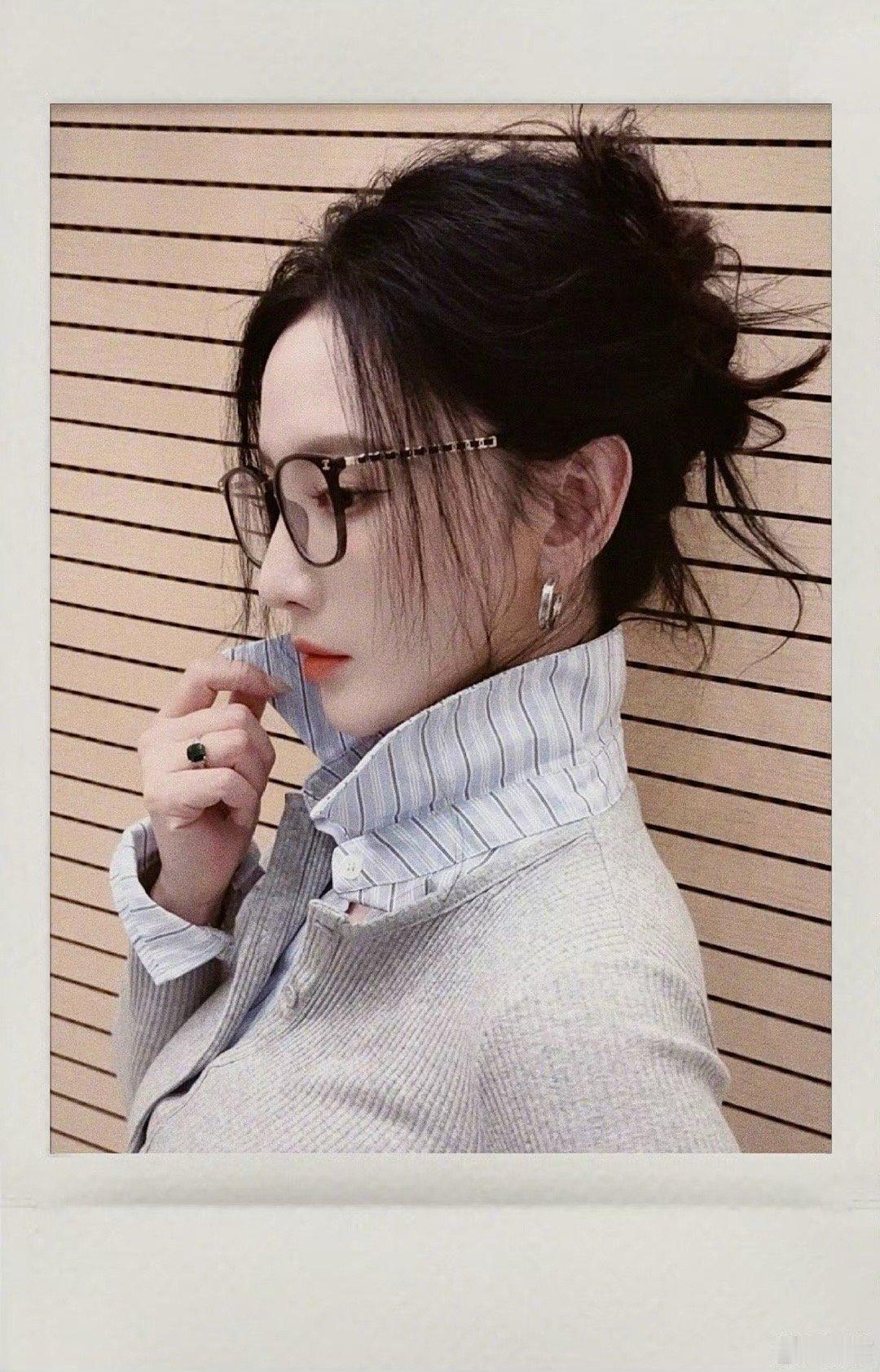 张萌撕拉片张萌撕拉片[打call]张萌撕拉一下 ​​​