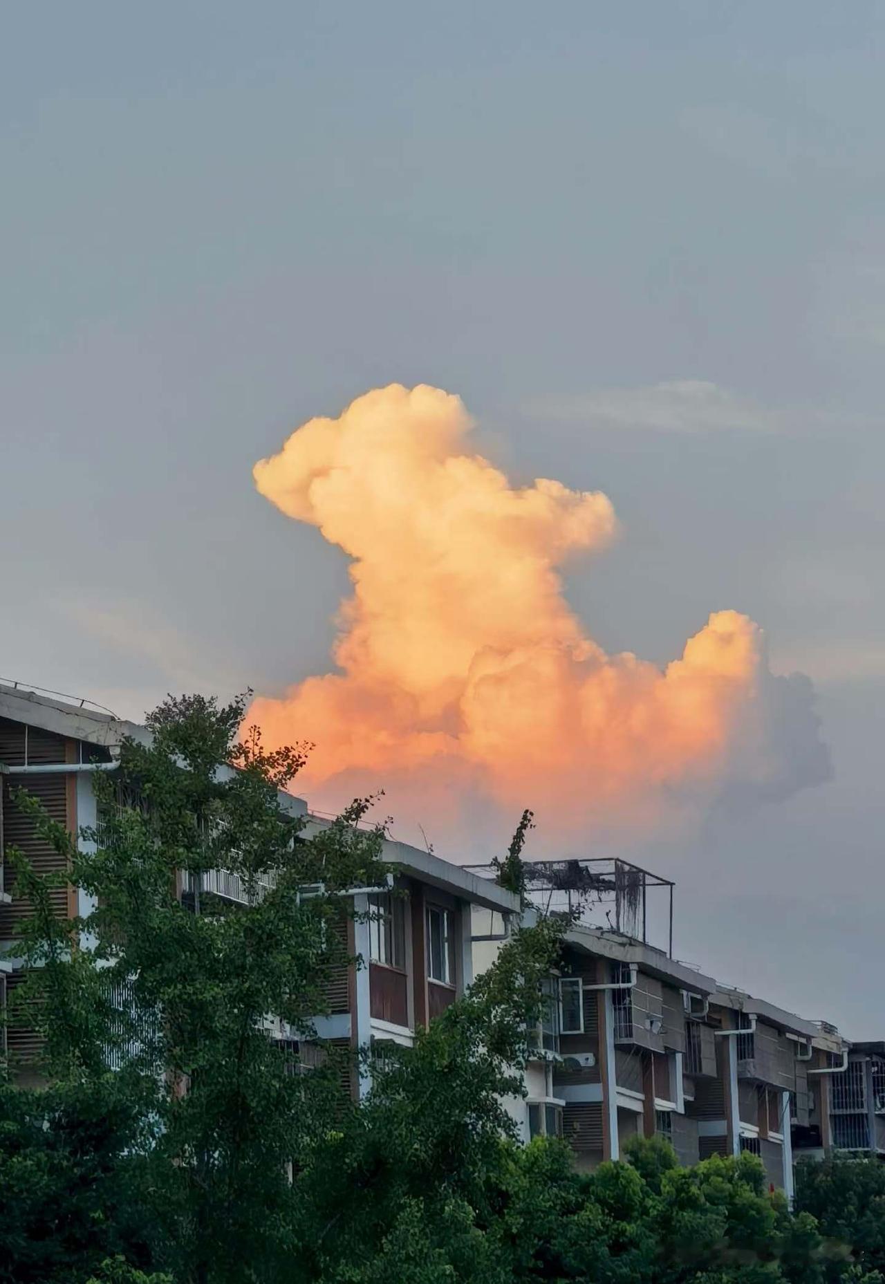 晒图笔记大赛 抓拍北川天空，那场景真如原子弹爆炸一般震撼！北川，可是“大禹故里 