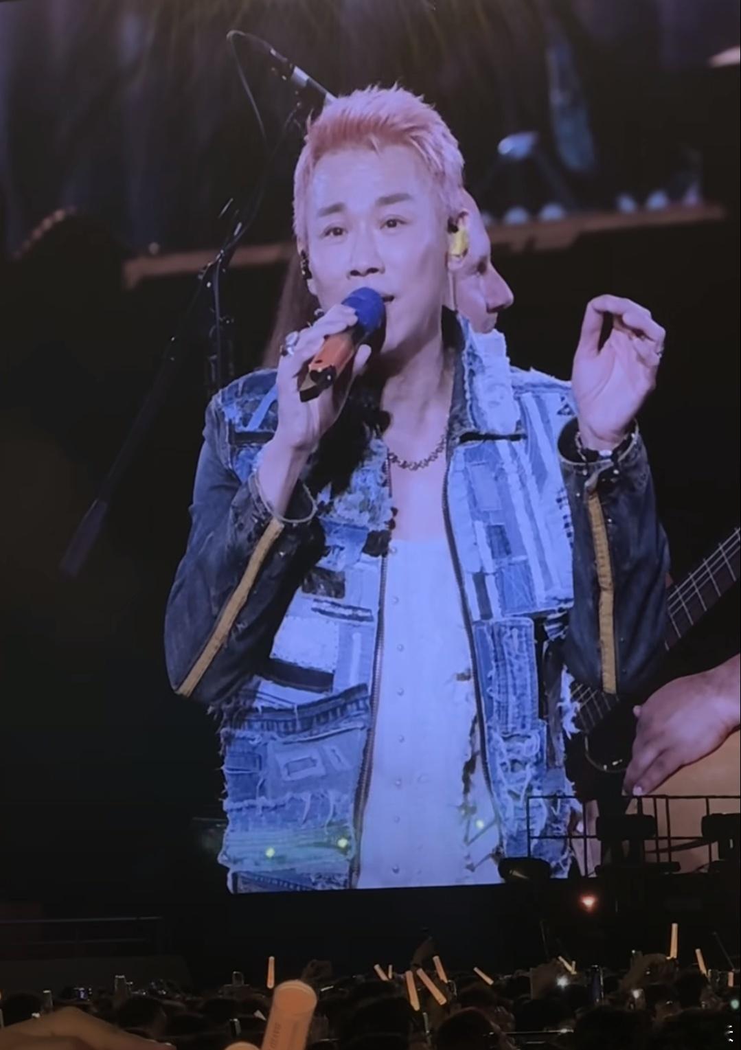 陶喆摇篮曲上海首唱陶喆摇篮曲上海首唱，陶喆的演唱会在上海举行，他竟然唱了摇篮曲，