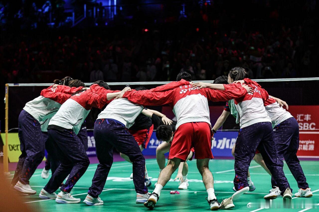 【多方回应羽毛球取消21分制】羽毛球取消21分制原因 4月26日，羽毛球取消21