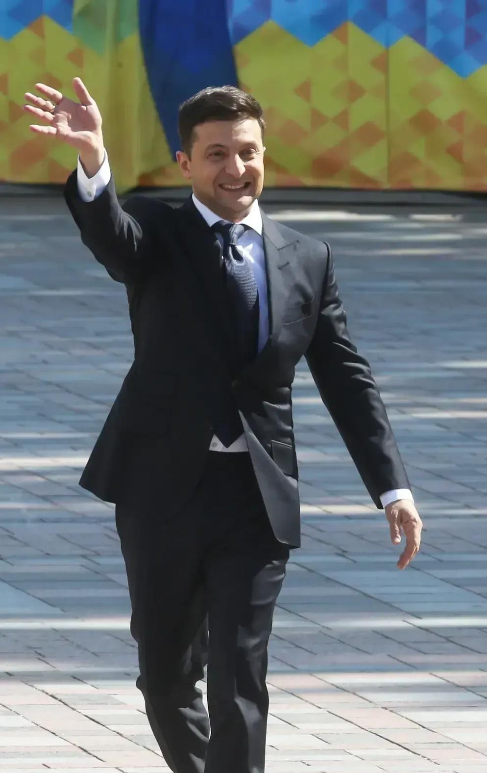 万万没想到啊

乌克兰总统泽连斯基突然紧急发声了

8月9日深夜，乌克兰总统泽连