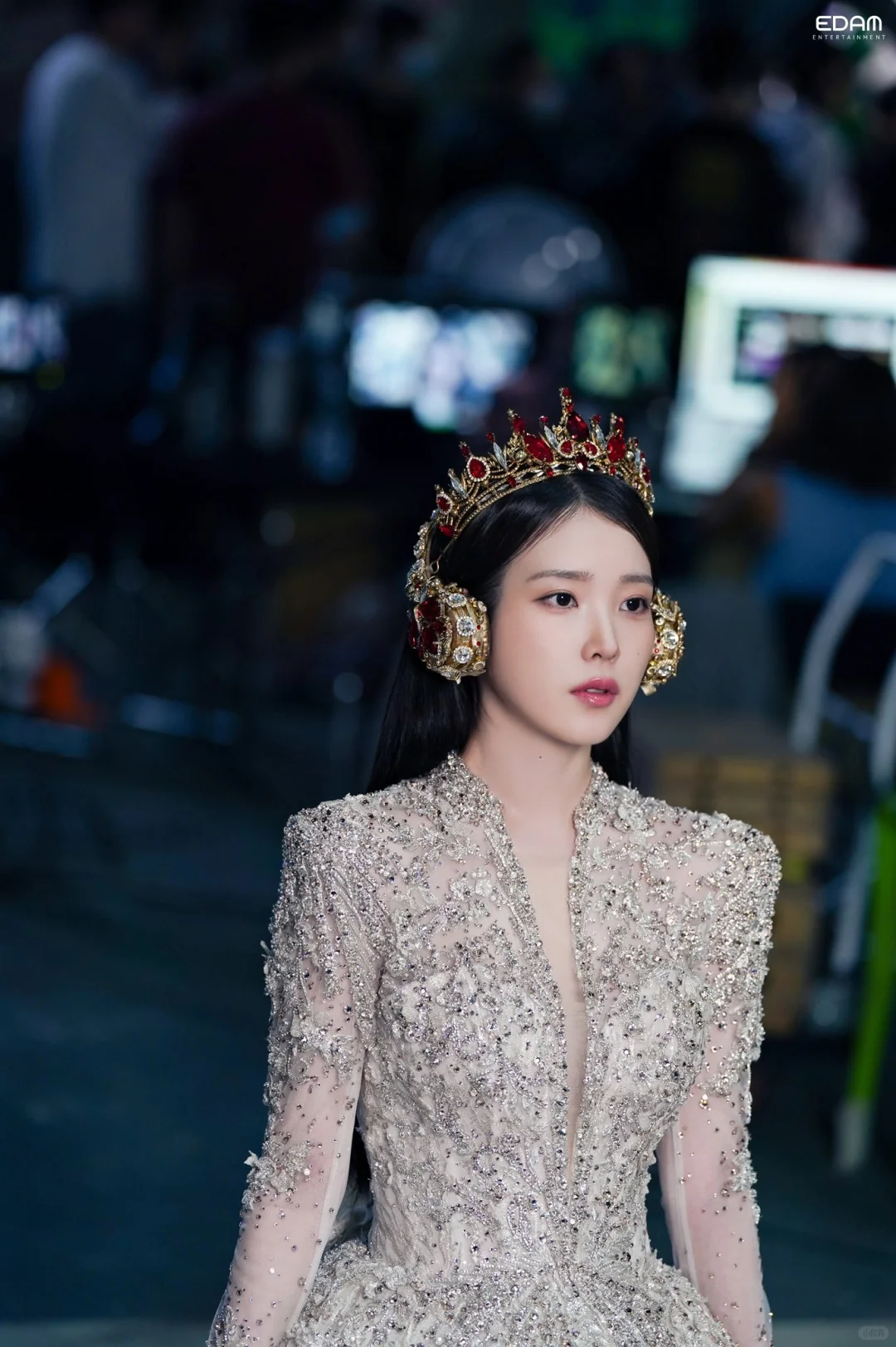 【IU】240903 IU官方推特更新幕后花絮图