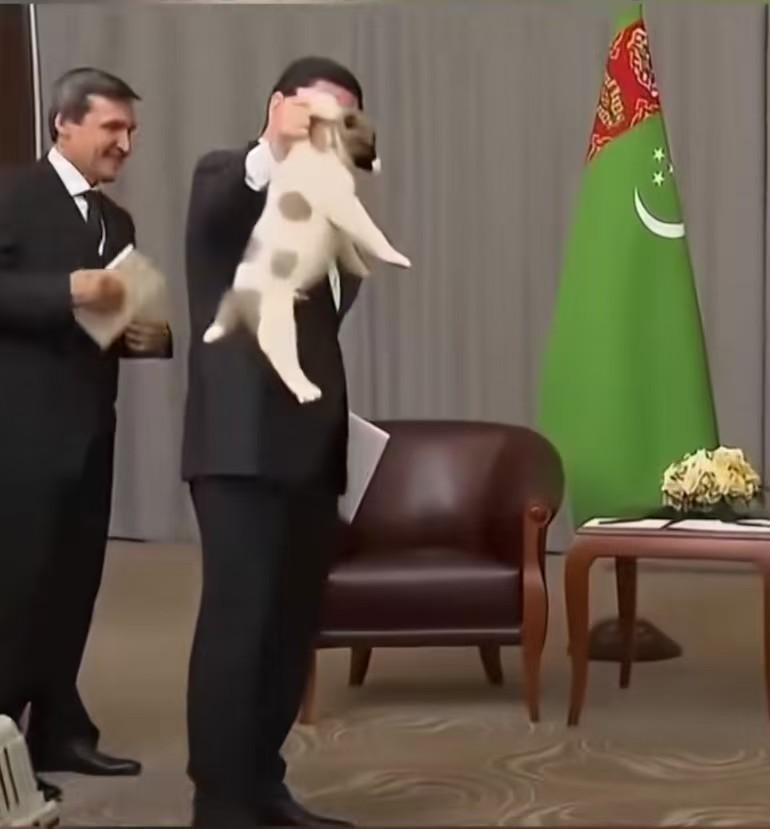 你眼中的普京大帝是什么样的？
之前刷到过他他弹钢琴，弹的还是《我爱你中国》，多才