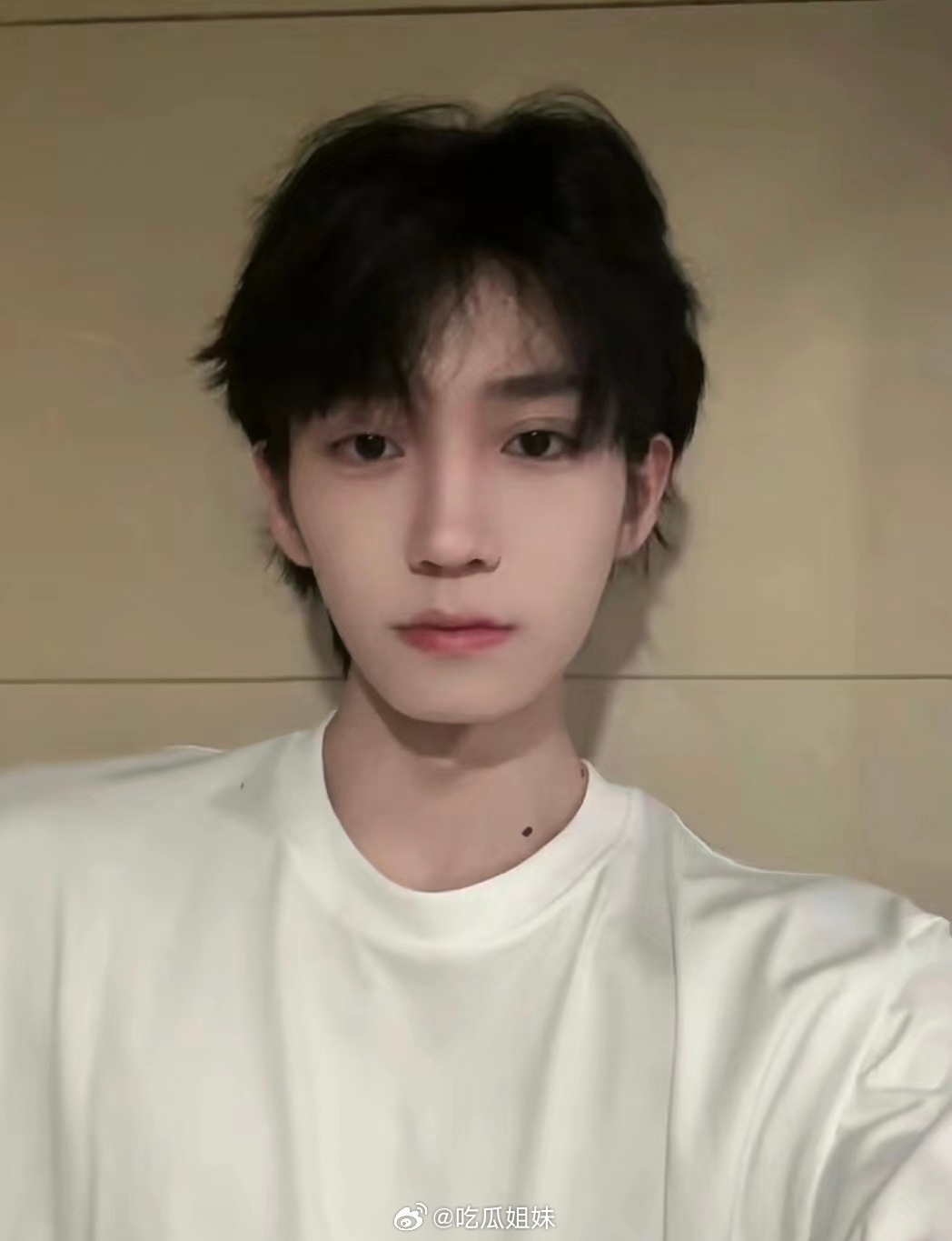 六金回应李沛洋出轨李沛洋出轨当事人六金回应爆料博主私信，说一开始完全不知道他有女