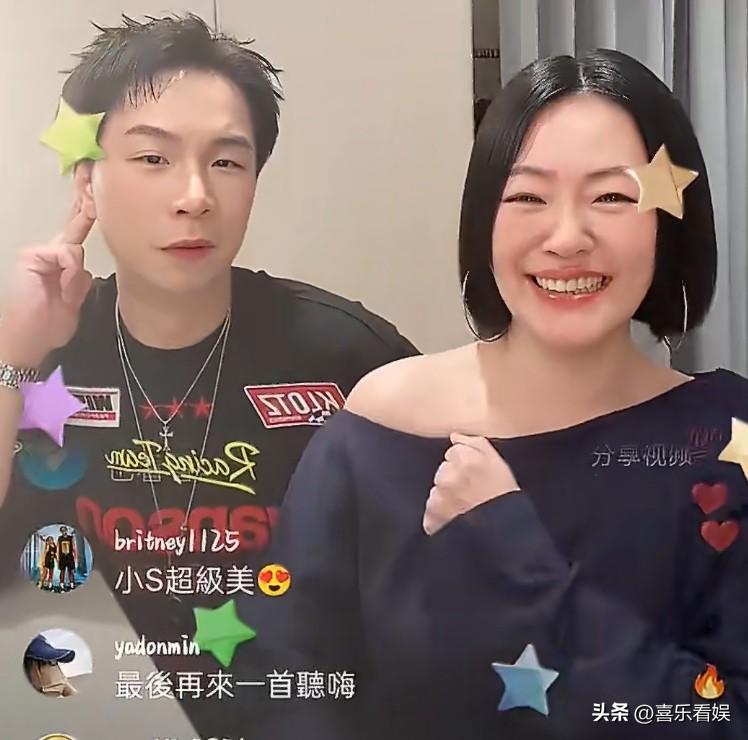 小S，近况曝光！
 
4月3日，小S冲上了热搜，原因是她昨晚直播的状态，真的能感