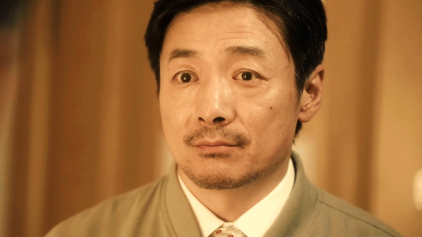 祖峰切回谍战钮祜禄大号了 潜伏里单枪匹马，交锋里笑里藏刀，祖峰演谍战反派就是稳，
