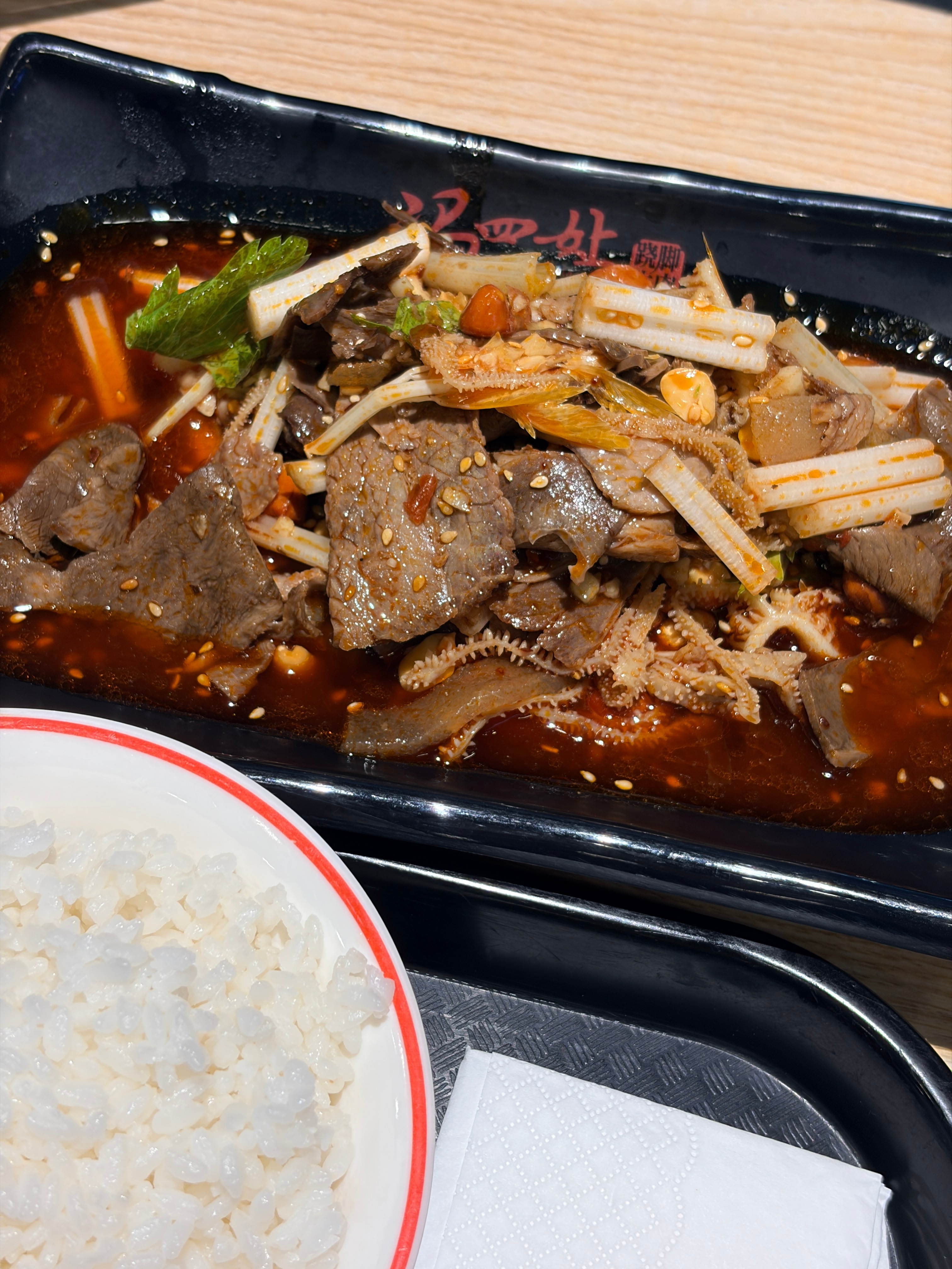 机场整口跷脚牛肉，吃着舒坦，现在肠胃开始痛了 成都·成都双流国际机场