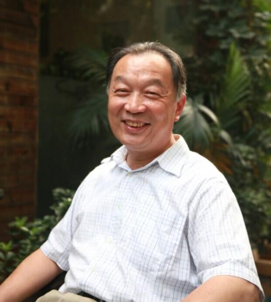 温铁军在公开演讲时抛出灵魂拷问：千万先烈浴血打下的江山，几代人艰苦奋斗攒下的家底