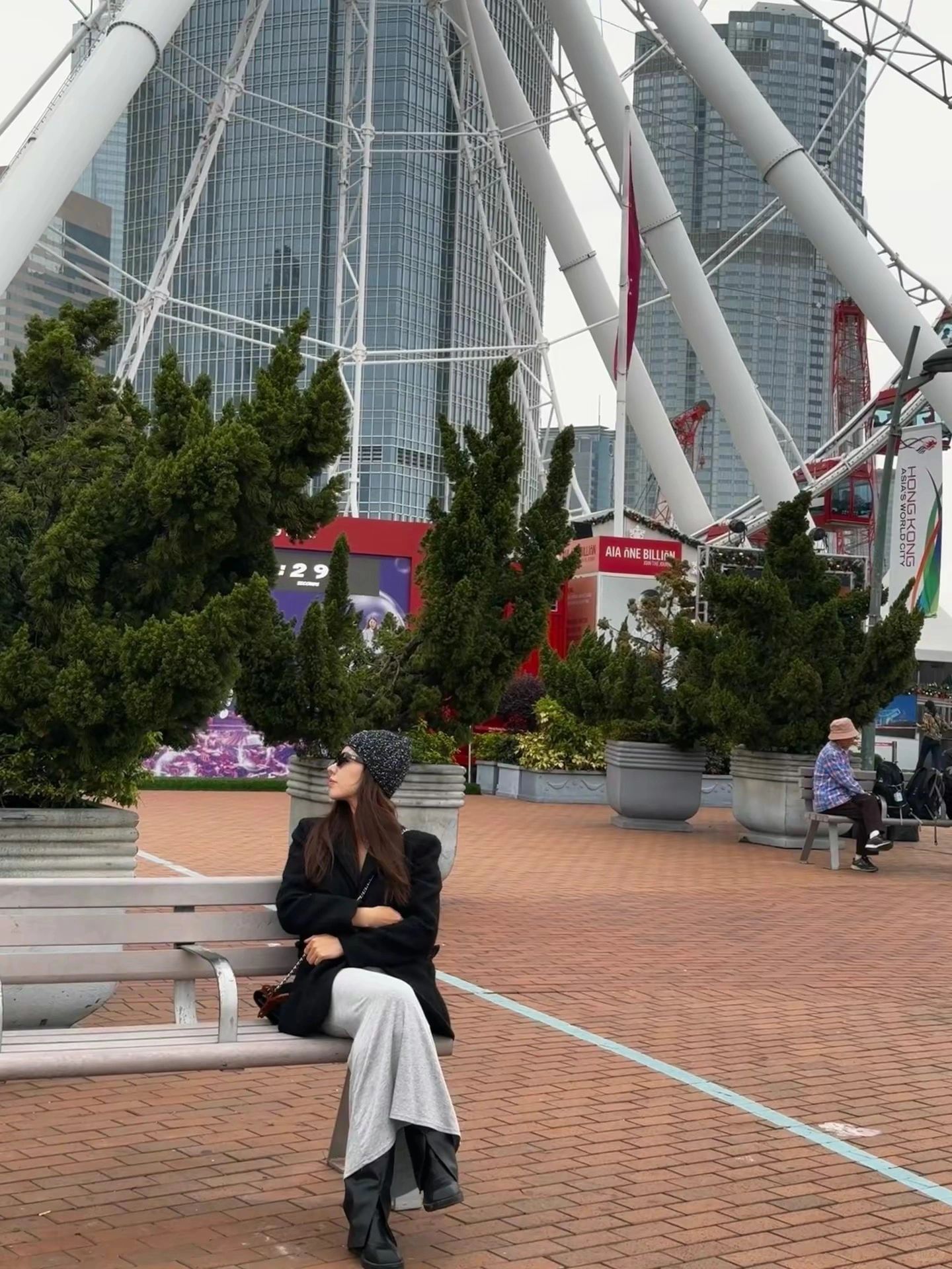 跟摩天轮来个合照🎡