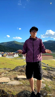 新疆一场直播，主播明明直接扔下一个“炸弹”。 他说，九成的人，防晒霜都涂错了。看