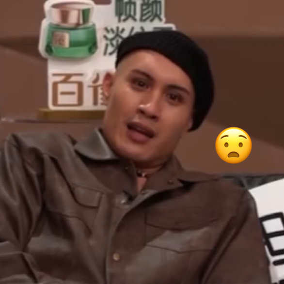 笑得吐了。。。黄宣reaction完全是在演我听亚当唱歌：#亚当绝了##歌手直播