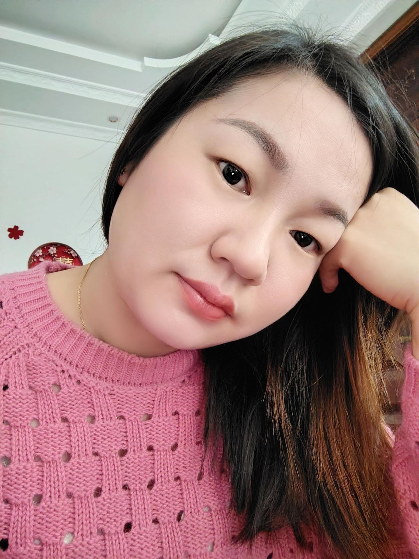 总是偷偷生了很多的气，又偷偷的原谅了很多，有时候甚至下定决心再也不原谅...