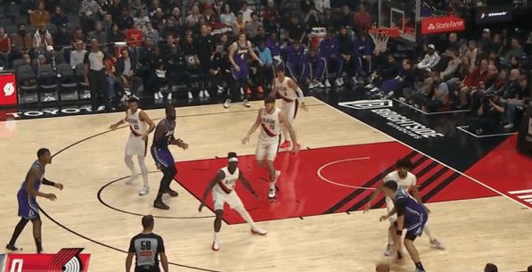 艾顿观察：29+10湖人生涯新高，手刃旧主湖人背靠背迎战开拓者，东、里轮休，残阵