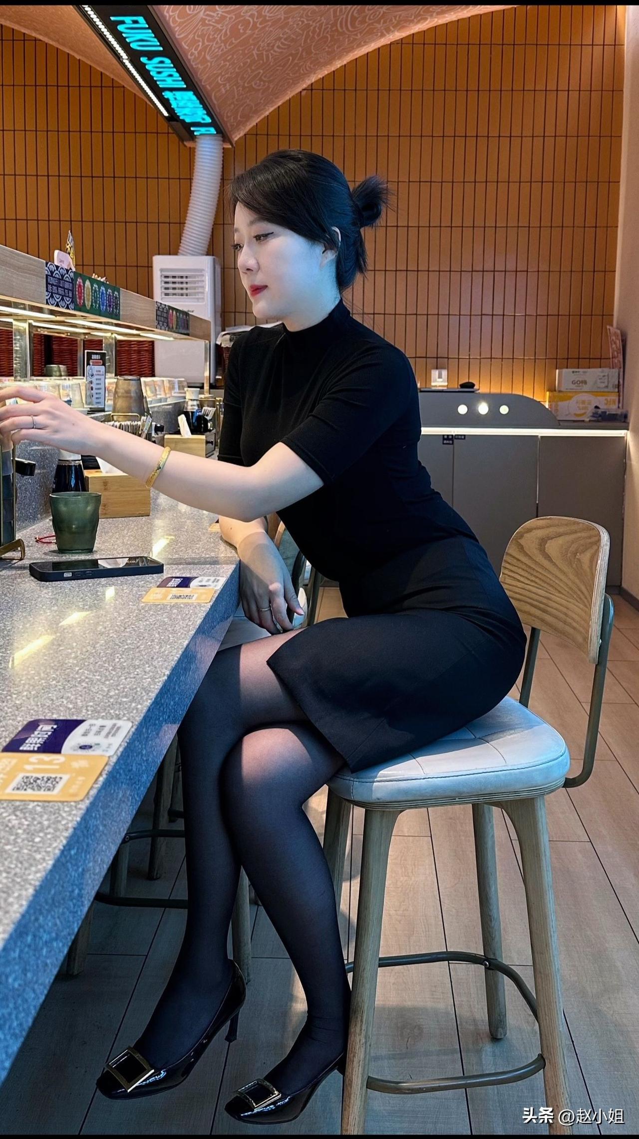 在回转寿司店也能这么出片