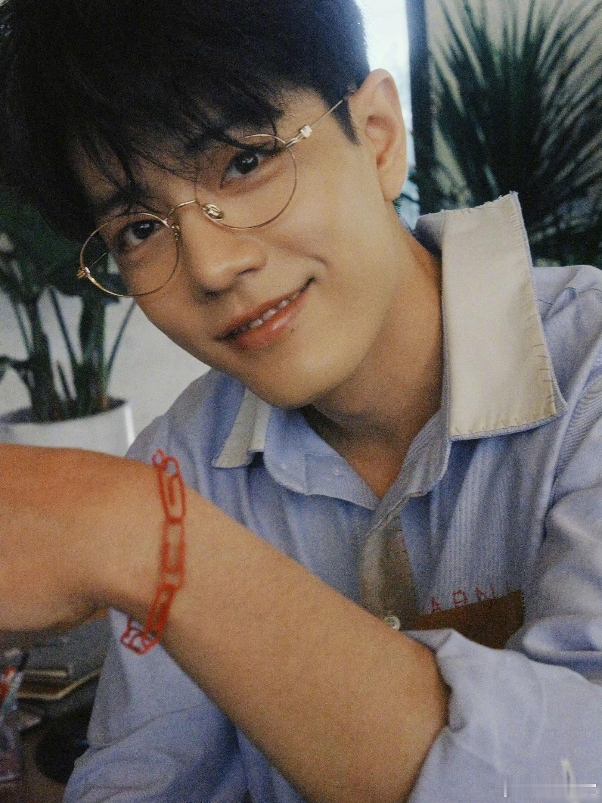 微博之夜简笔画：肖战、王一博微博之夜