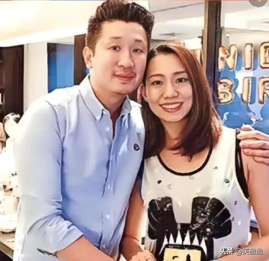 曾因《风云》中“孔慈”一角被嘲“得罪造型师”的吴辰君，16岁就被成龙相中出演《简