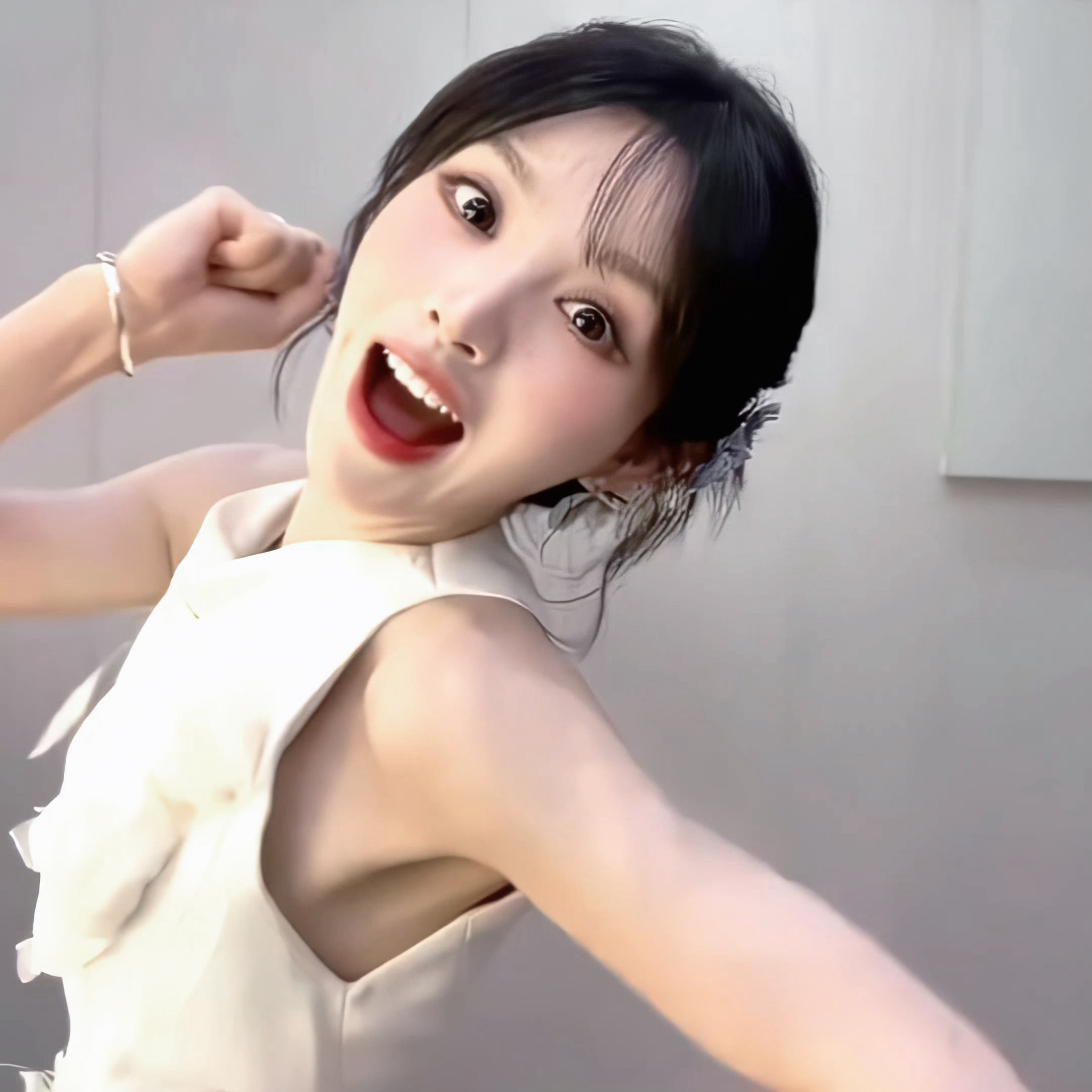 可爱萌之🥰-田曦薇直播