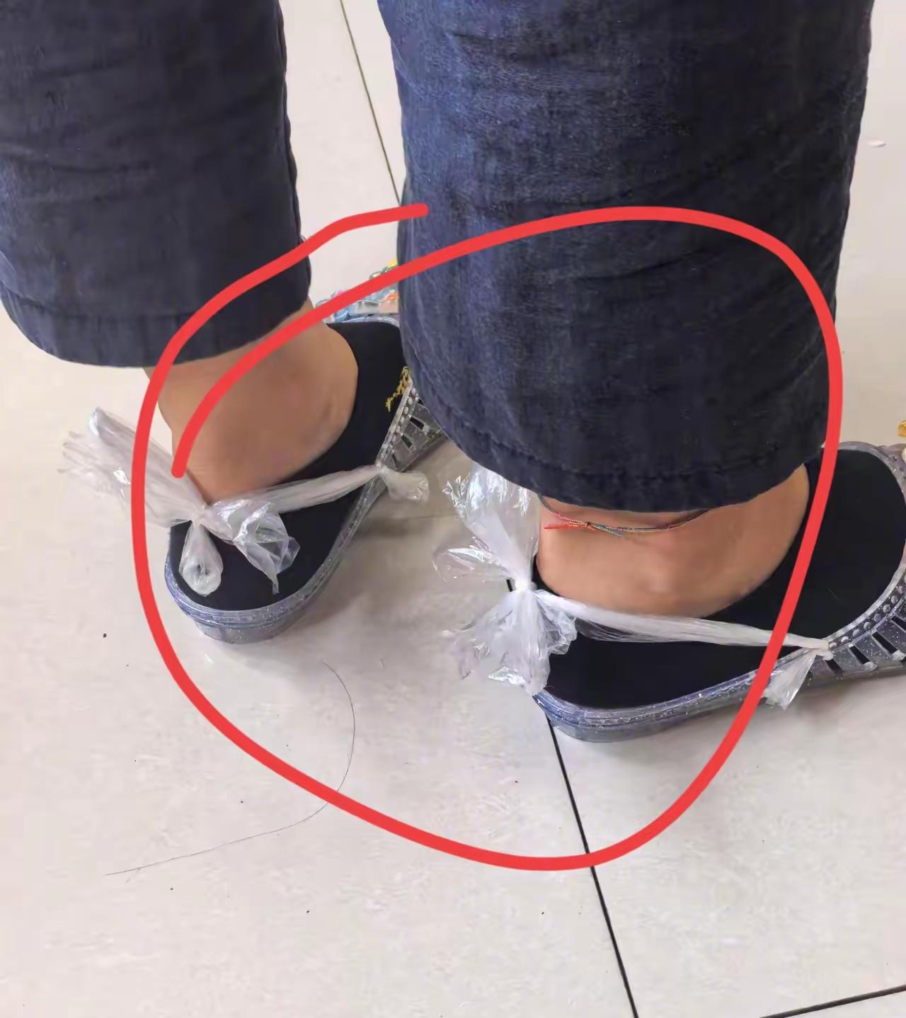 拖鞋变凉鞋，走多远都不掉！