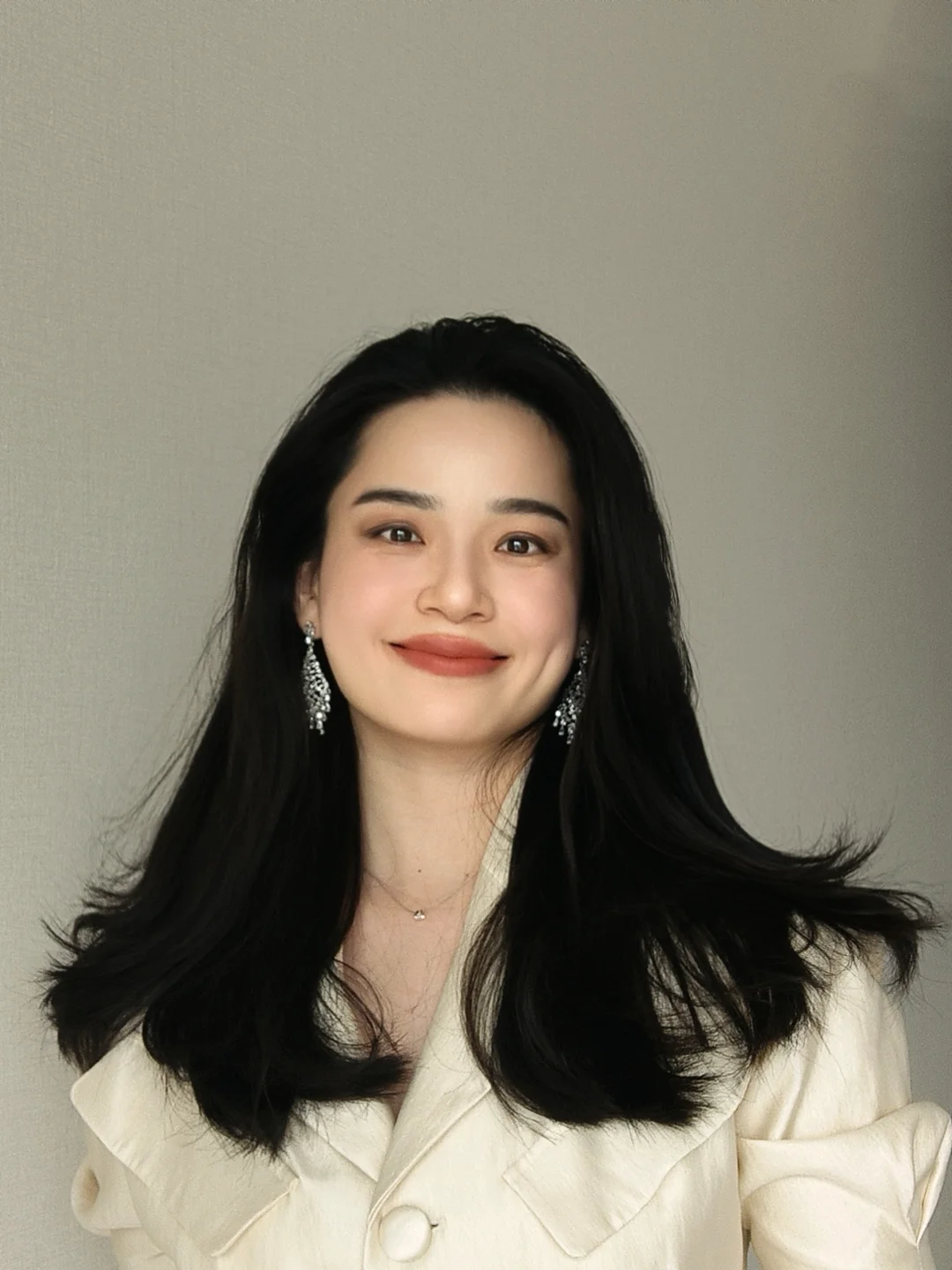 方圆脸就要大大方方的美