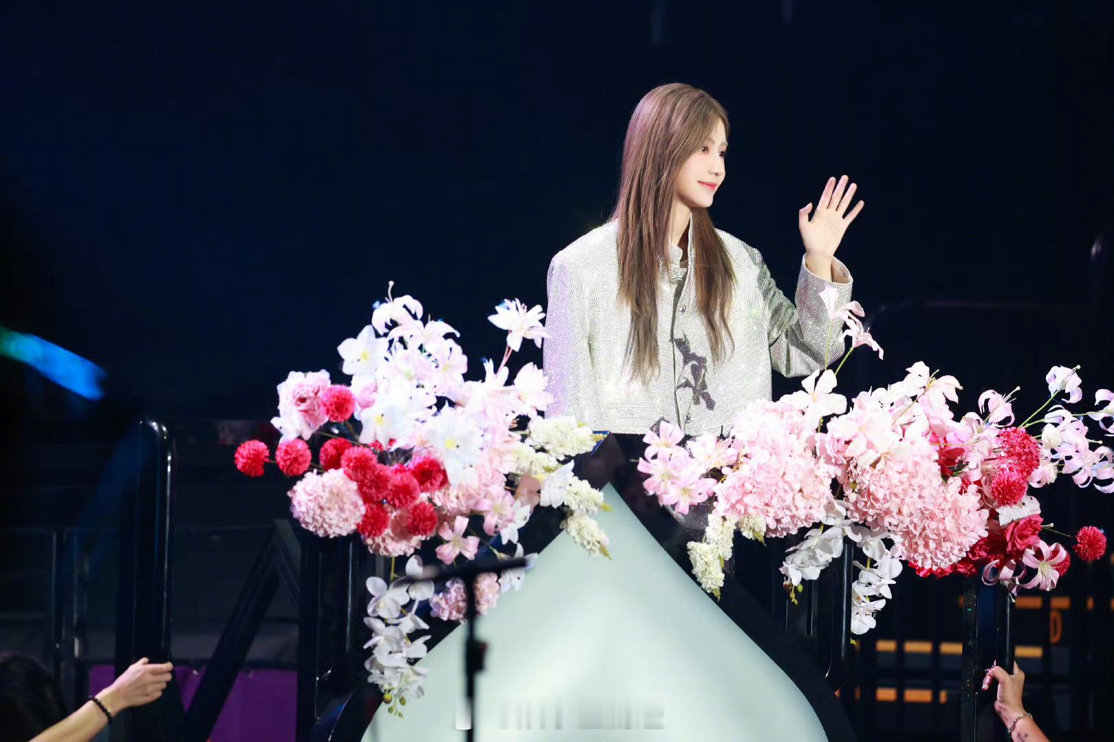 SNH48合唱王菲世界赠予我的 谁懂这种感动！王菲唱的是接纳与释怀，SNH48唱
