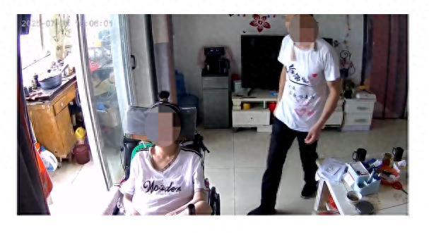 “丧心病狂！”6月21日报道， 山东，一女子有渐冻症，她雇了一名男子照顾自己，男