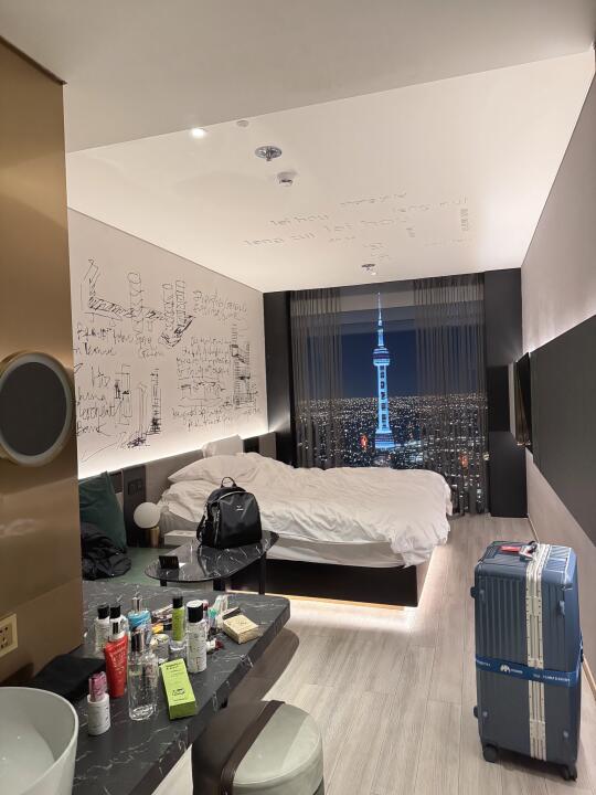 160💰上海！！外滩！！太好住了😭