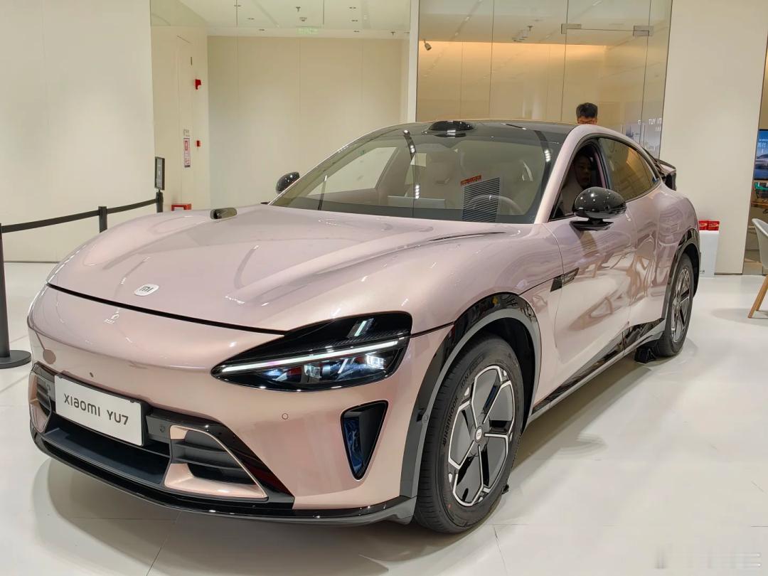 【“敢买的人太少了”！雷军无奈宣布下架】1月24日晚，雷军发文称“熔岩橙，很帅！