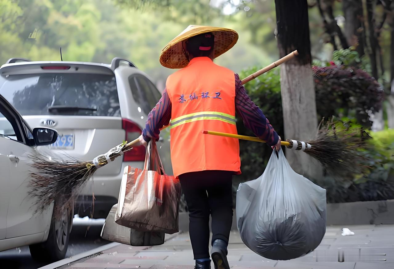 我所在的城市热了一夏天，我不需要坐班，也就没影响，那些上班通勤的人很辛苦，还有那