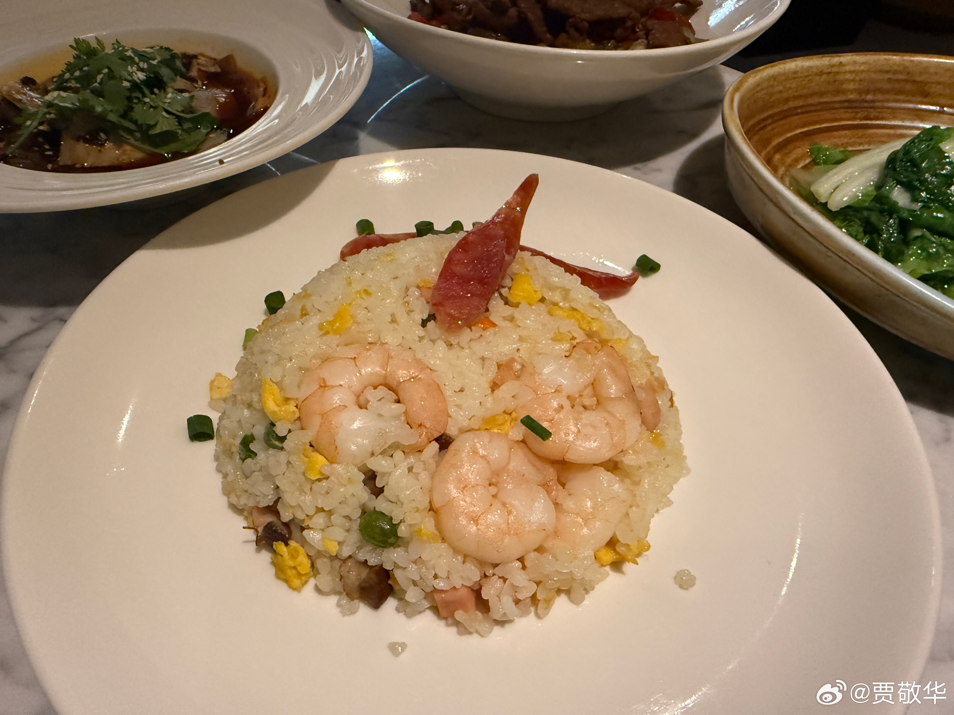 #每天早起打卡# 昨天晚上吃完饭就睡了，结果梦里全是好吃的。起床，干饭去！ 