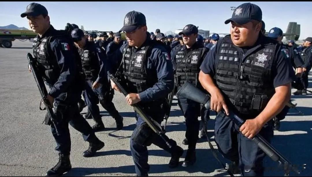 #目击墨西哥暴力骚乱的中国游客发声#墨西哥的衰落，当然跟本国政府管理能力较弱有关