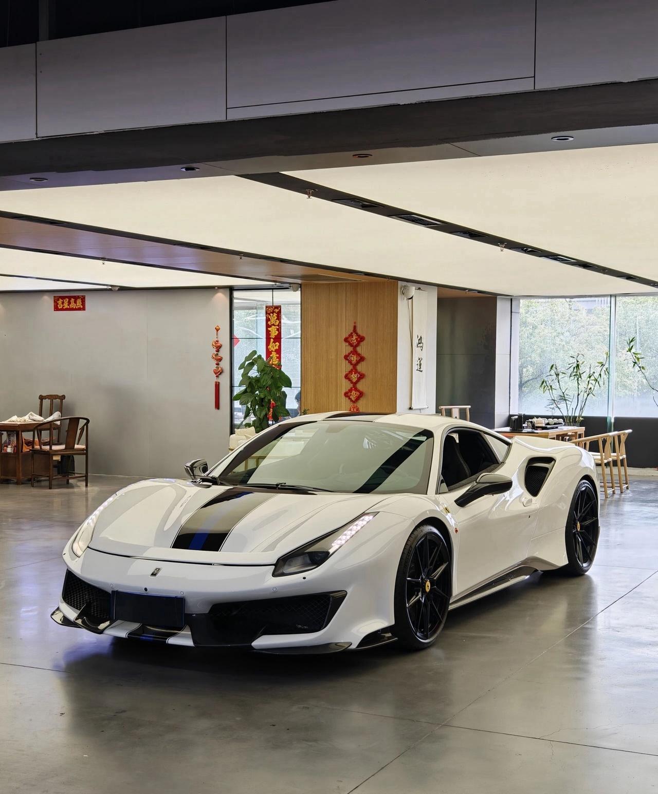 488GTB→Pista干碳全套上身气场直接封神   16年上牌法拉利488GT