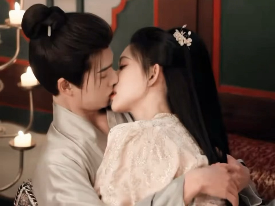 李昀锐谈和孟子义三搭感受6月24日腾讯视频发布会，李昀锐谈和孟子义三搭感受冲上热