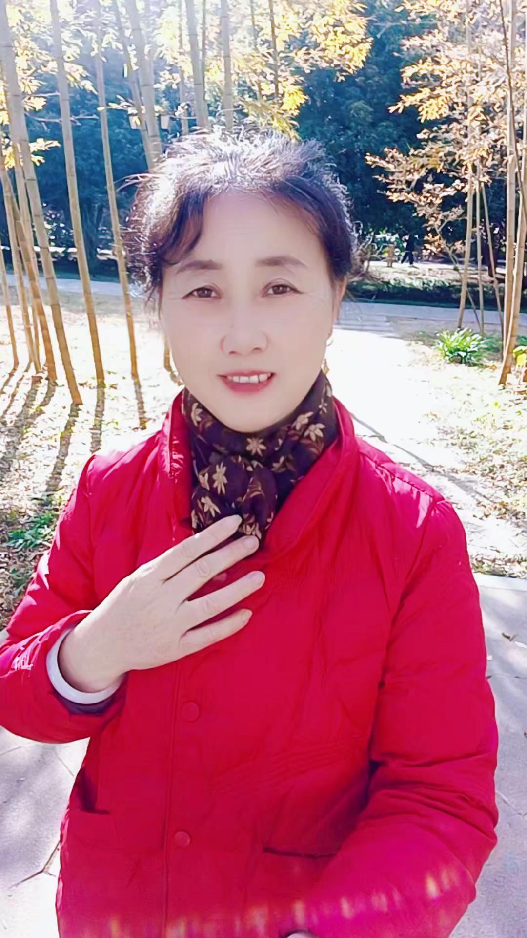 今天是12月6是，祝大家一顺百顺，永远快乐