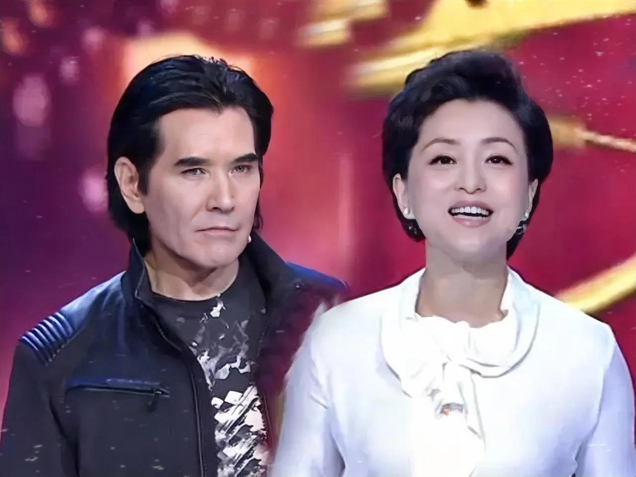 杨澜访谈录系列
杨澜专访歌手费翔先生，从照片上看费先生显得不太高兴的样子，杨女士