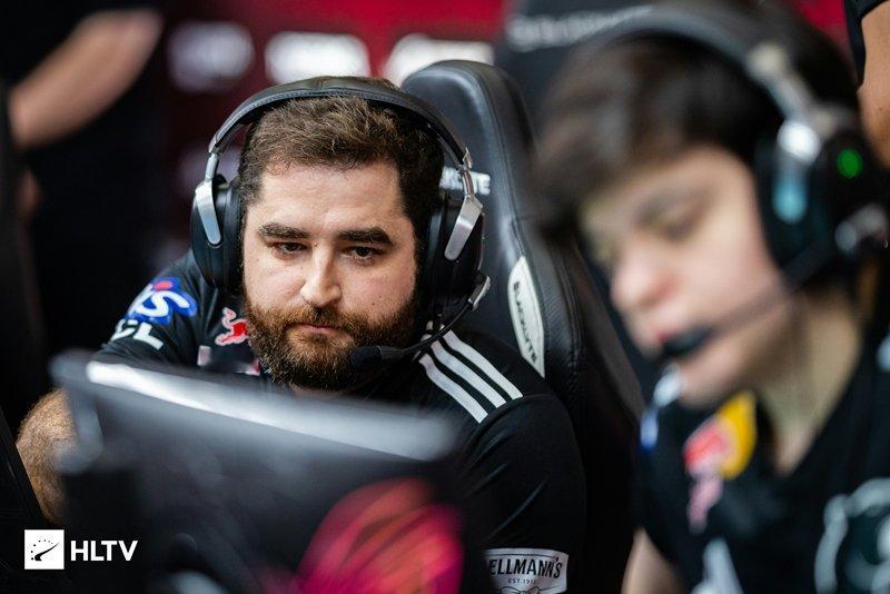 成就伟大就意味着牺牲！FURIA战队日前刚夺下IEM成都冠军，队内指挥Falle