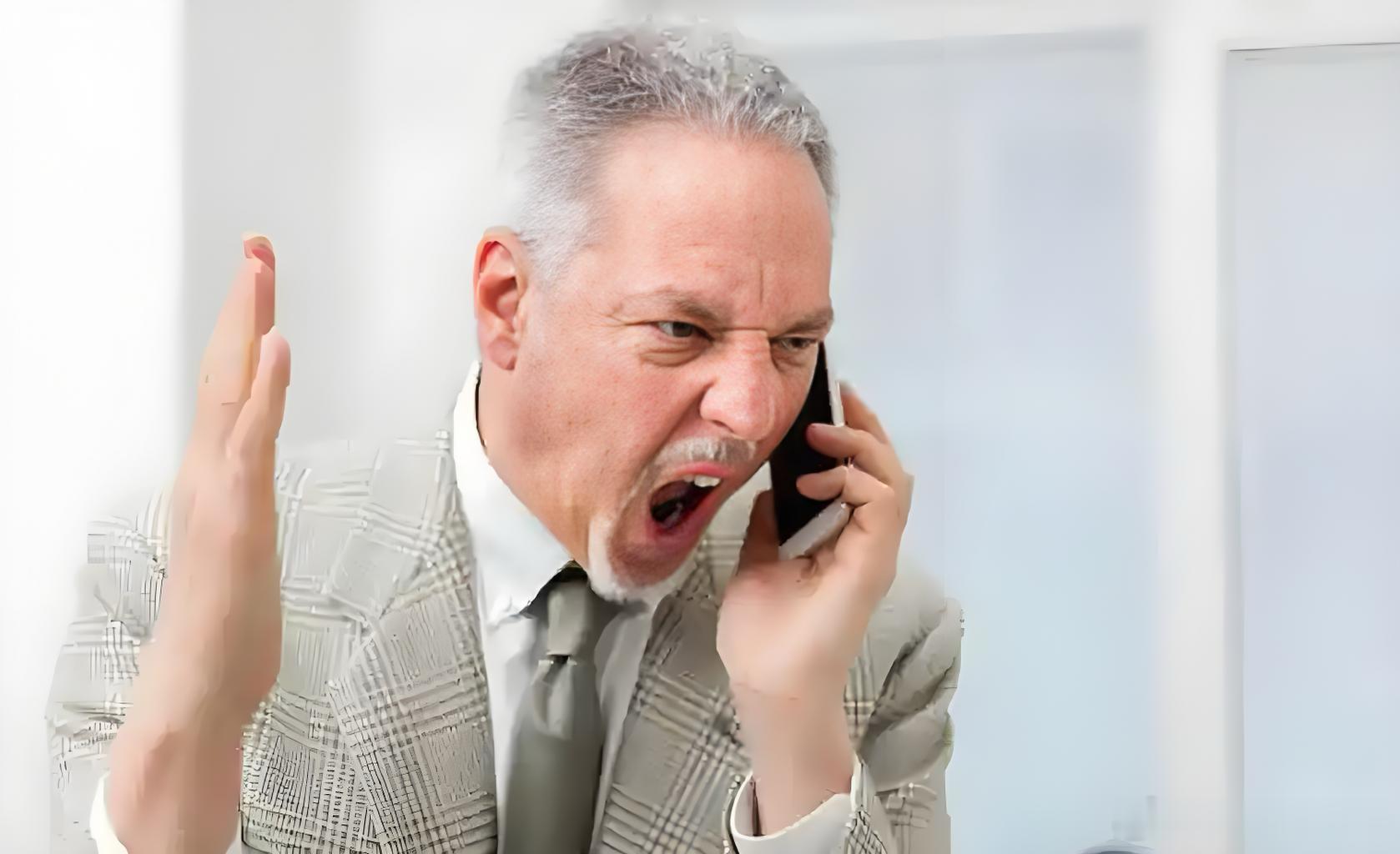 男人最怕的，不是老去，是老了之后发现自己没用了。那种被时代抛弃的感觉，比任何身体
