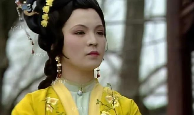 看《红楼梦》里的夏金桂，总让人琢磨：她咋就没一天痛快日子过？明明是夏家捧在手心里