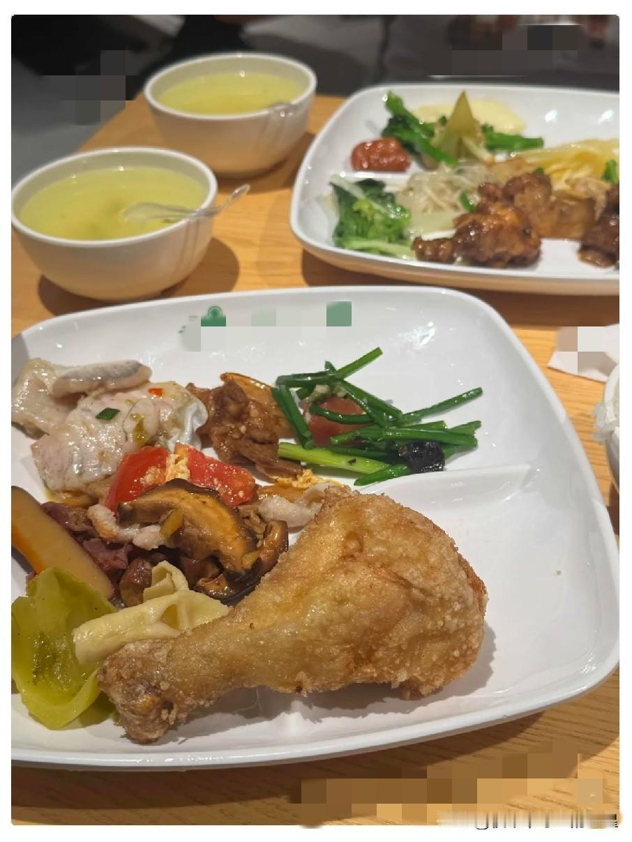吴京大儿子叫吴所谓，
以为够随意了，
听到他二儿子名字彻底服了
 
别的明星给娃
