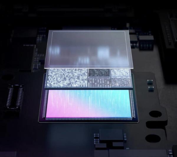 国产手机真的卷麻了❗盘点今年下放的旗舰配置，说不定未来会下放一英寸大底😏

两