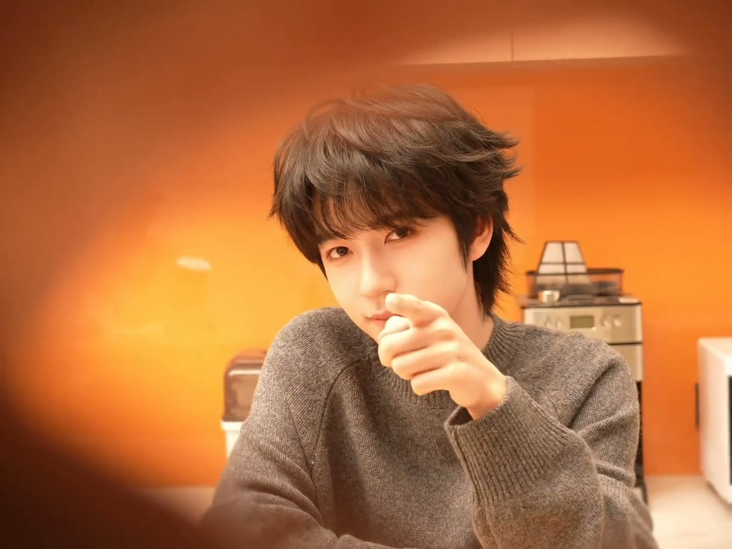 被贺峻霖指到的人今年通通发大财！！！🫴 