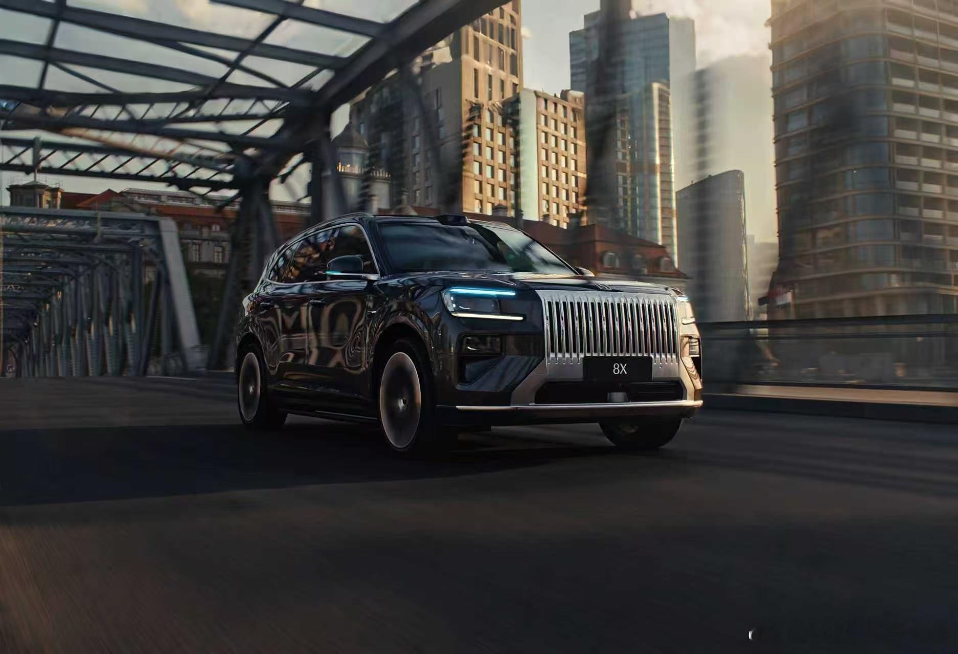 极氪8X的超级Eva不错，可以识别模糊指令，并且准确的执行，开车的时候不用仔细的