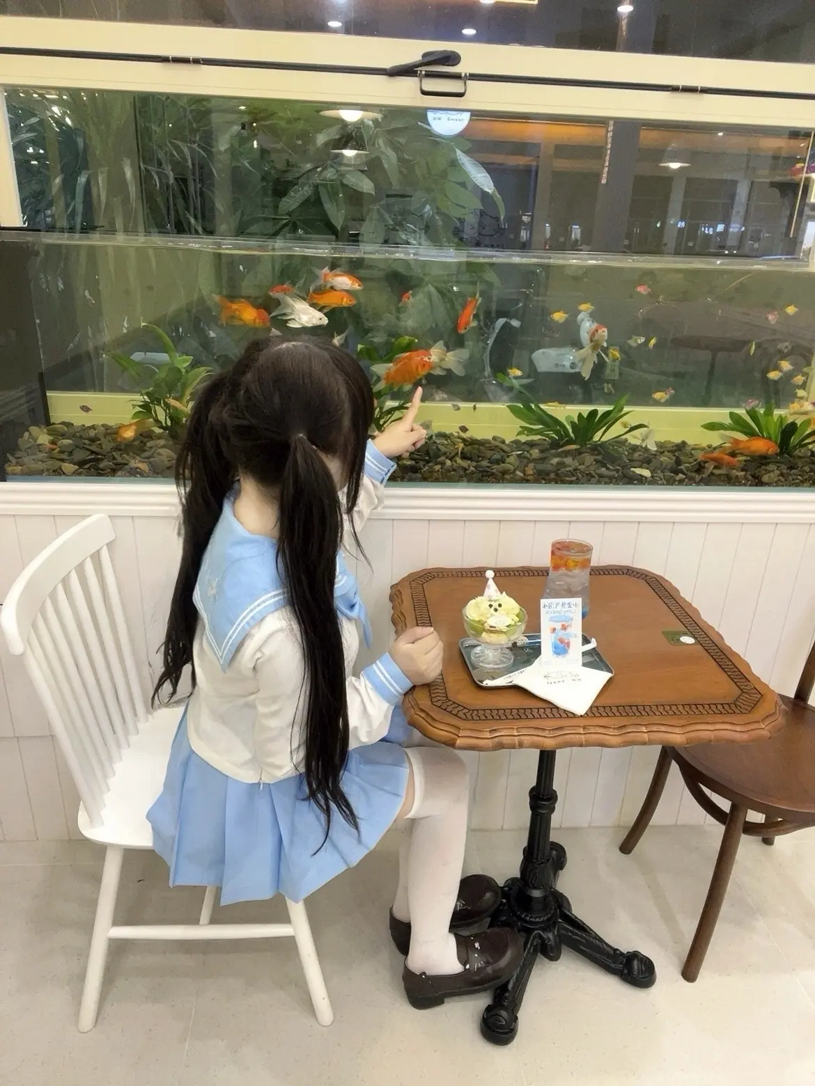 唉:-(人  活着  好累