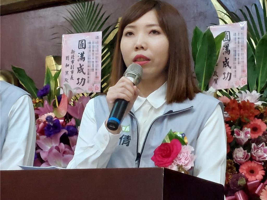花莲7.3级强震，民进党28名新北议员总共捐款约合1万2千多人民币。而韩国瑜宣布