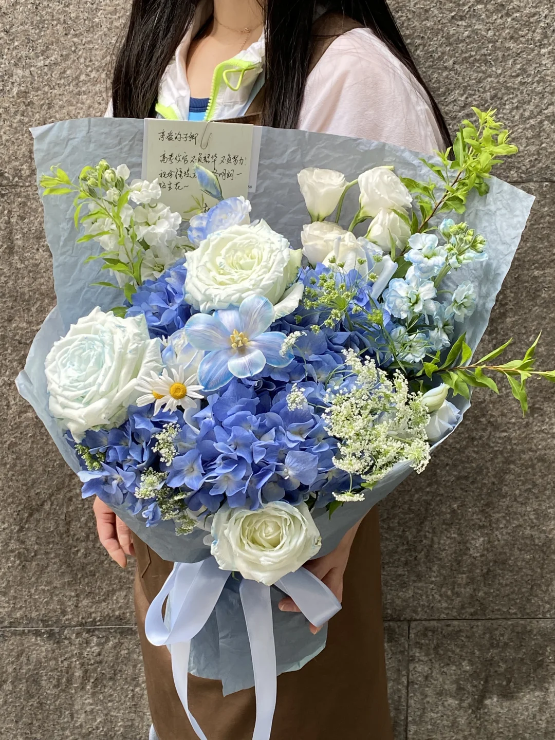 今天送给高考毕业生的花束💐 祝金榜题名～
