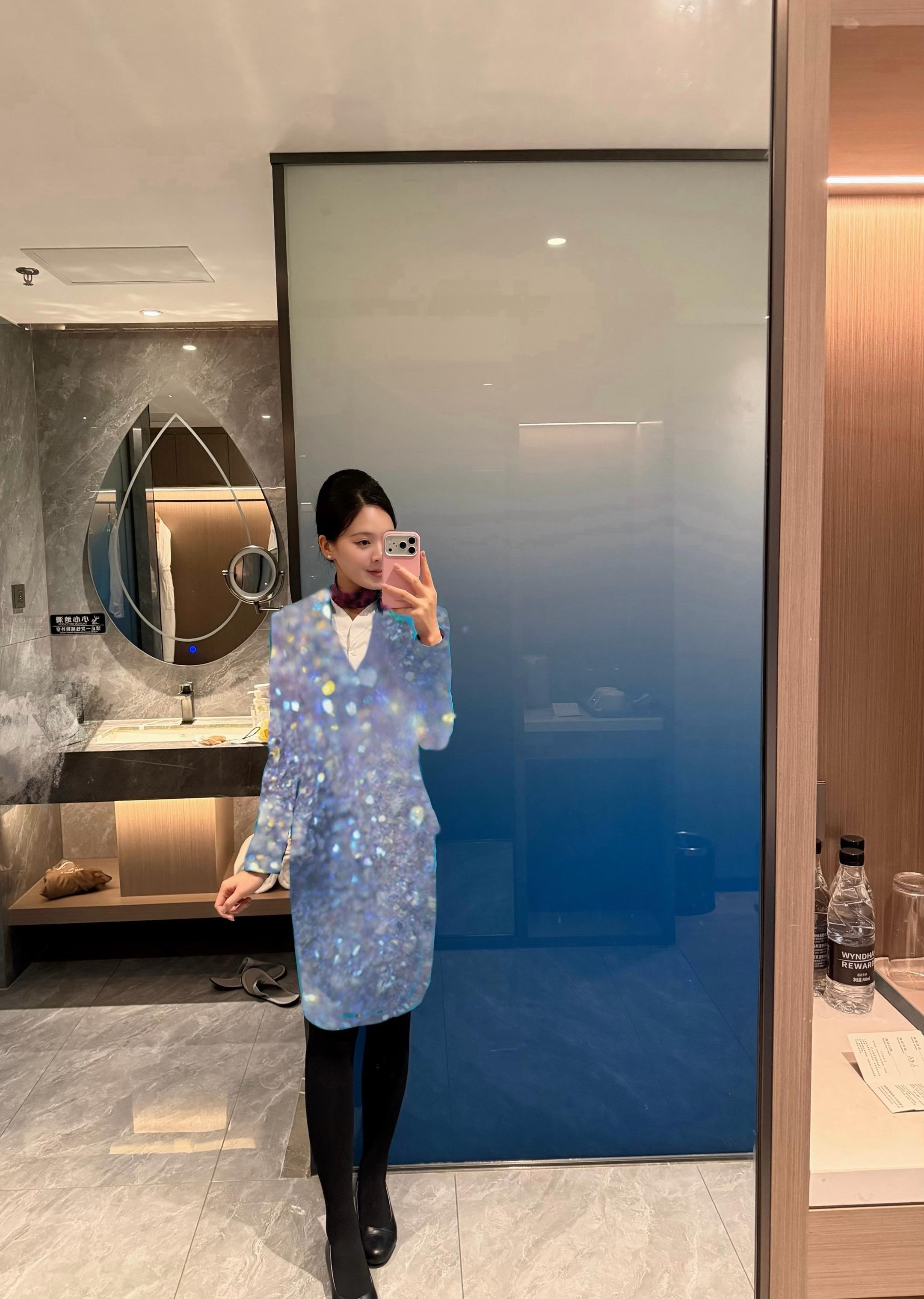 最暖的一句话是“等你落地”吧✈️