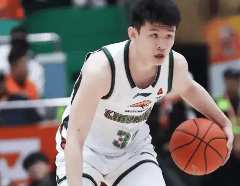讲真的，王岚嵚走了也就基本意味着辽宁下赛季没有冲击冠军的可能性了。
最新的消息，